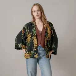 Black Chrysanthemum Crepe Short Kimono><noscript><img width=